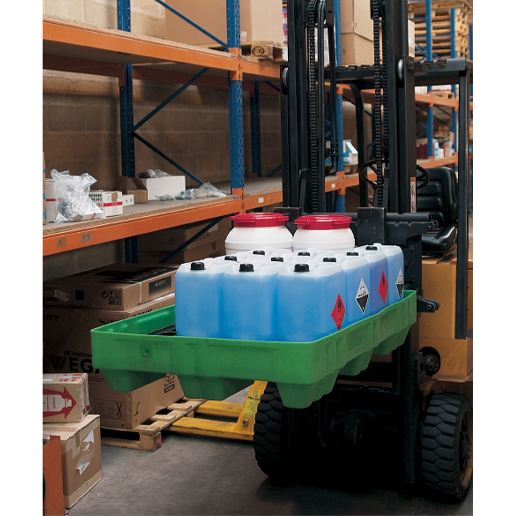 003.647.61_Cubeto_De_Retencion_De_Polietileno_De_150l_Transportable_Lleno_Servitrapo