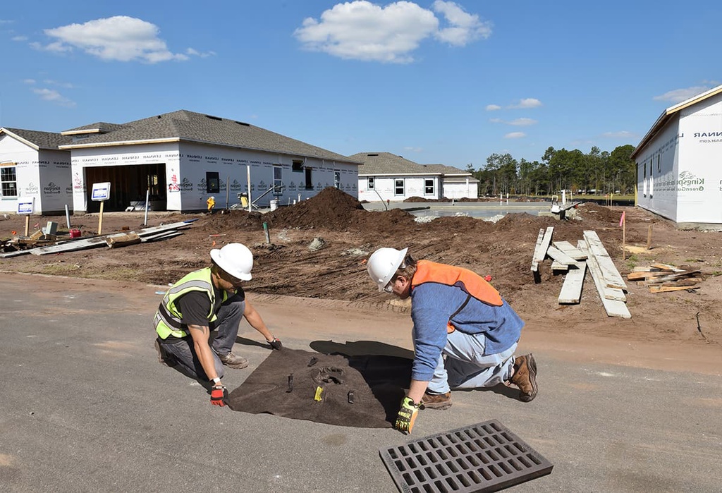 034.273.68_Filtro_Para_Alcantarillas_De_Hidrocarburos_Y_Residuos_Solidos_Servitrapo