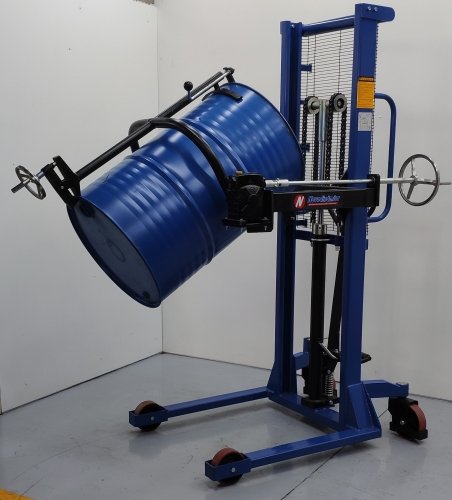 Elevador Y Volteador De Bidones De Acero Y Plástico De 220L