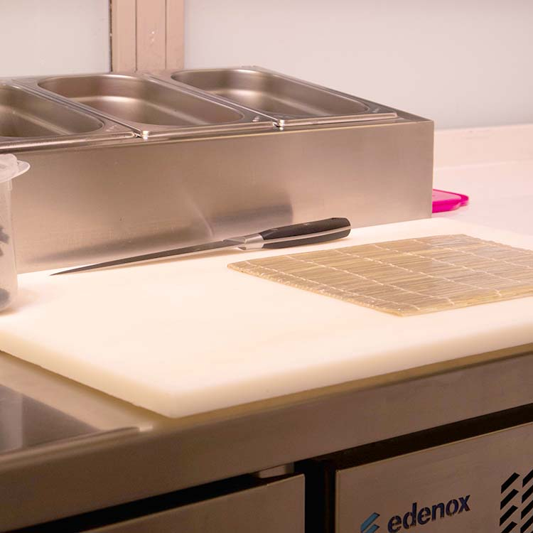 Mesa refrigerada preparación de ingredientes MPGE2-135-I HC GN1/3