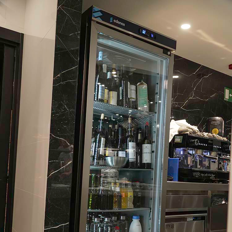 Armario refrigerado inox Serie 700 puertas de cristal de -2 a +8 ºC APS-701 HC PC