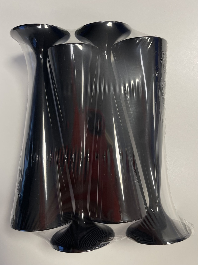 COPA CAVA CON PIE NEGRO